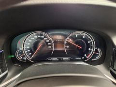 BMW 750d xDrive/M PAKET/GSD/LASER/H+K/FERN.PARKEN