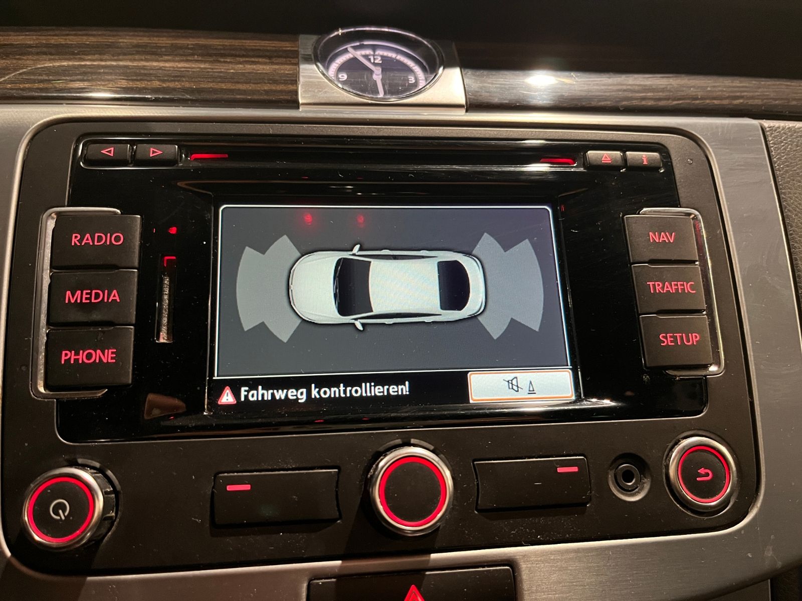 Fahrzeugabbildung Volkswagen CC Passat KLIMA XEN NAV SHZ PDC 18"