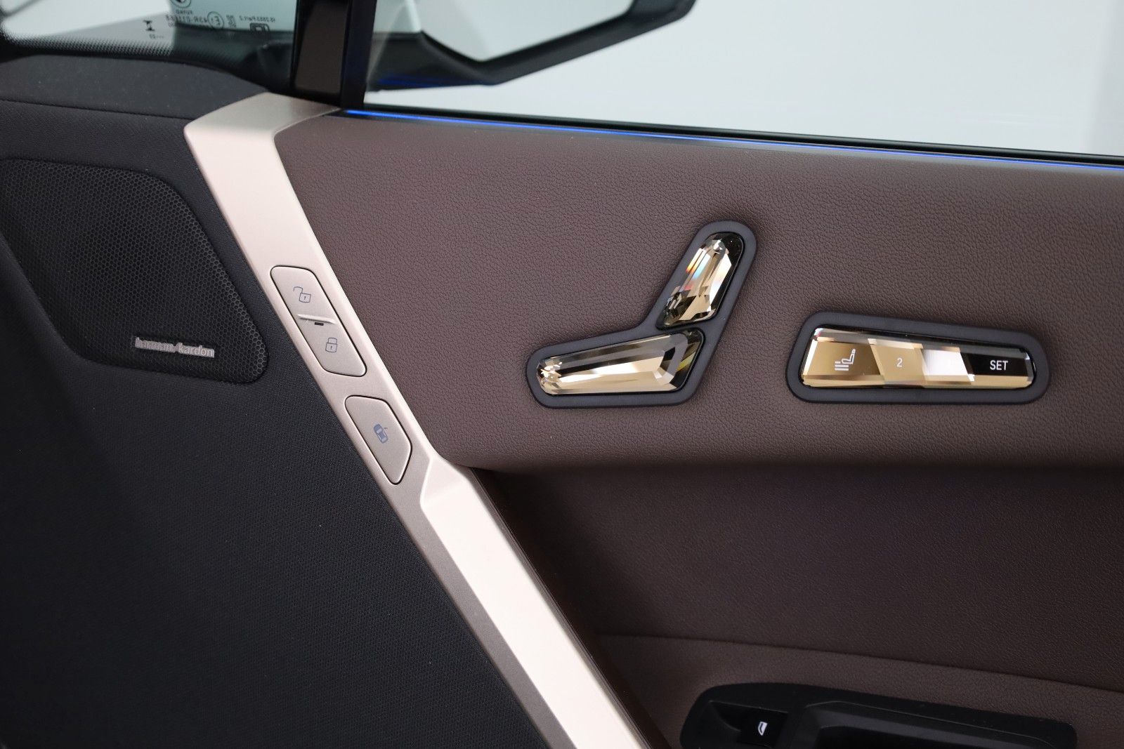 Fahrzeugabbildung BMW iX 50 xDrive,Leder,Navi,Laser,360Kamera,Panorama
