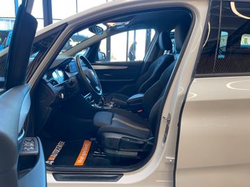 BMW 216 Gran Tourer *LED*NAVI*TEMPOMAT*DAB*PDC*AHK*