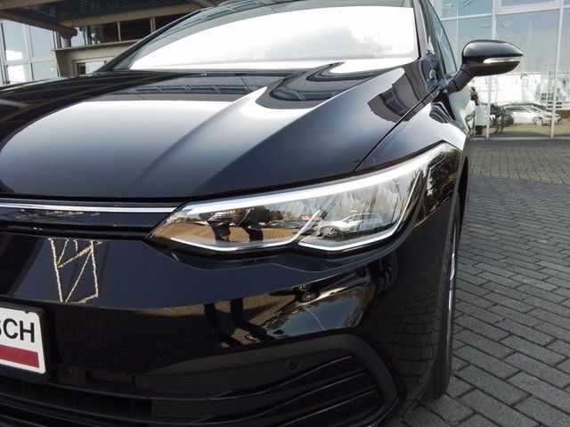 Fahrzeugabbildung Volkswagen Golf VIII Variant 2.0 TDI Life Navi LED ACC PDC