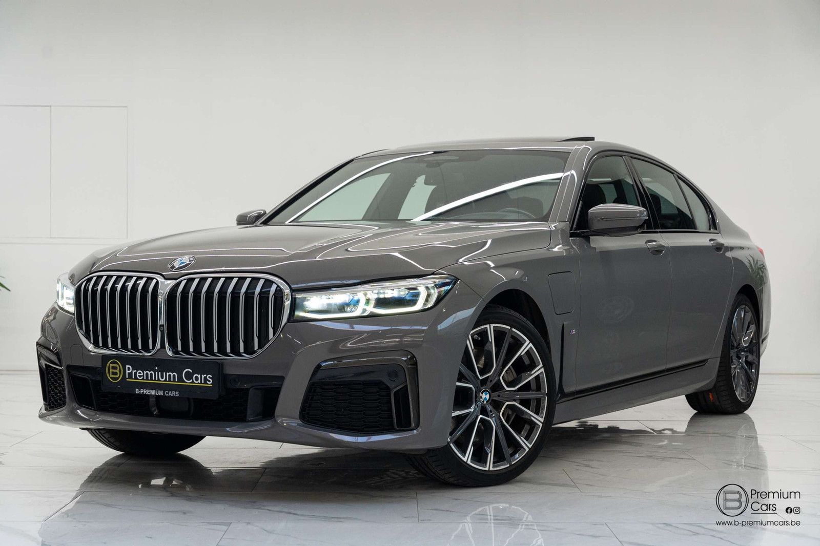 BMW 745 e M pack Individual/FULL OPTIONS!/Laser/ACC/