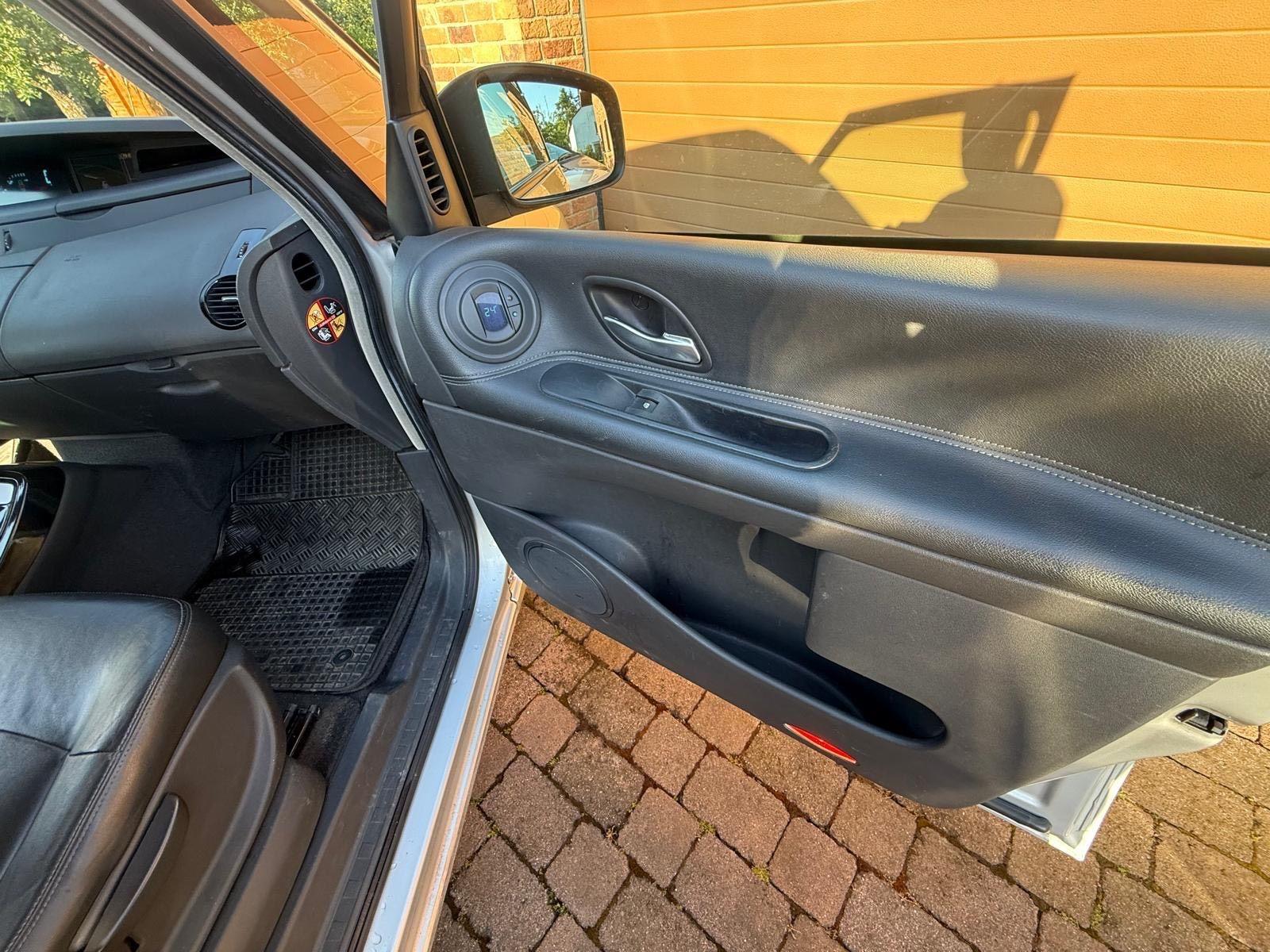 Renault Espace 2011 — photo 7
