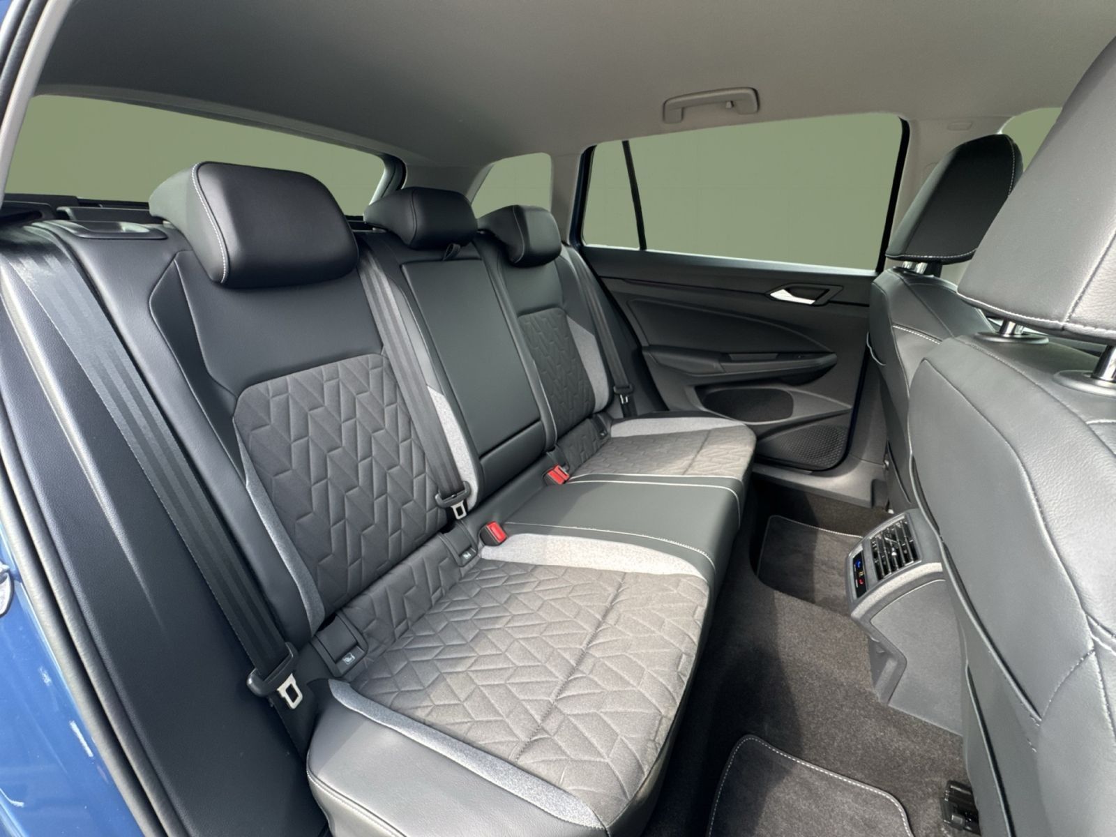 Volkswagen Golf - Bild 17