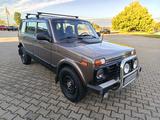 Lada Niva Taiga 5-trg. LANG 4x4 Klima Dotz A/T LED - Lada Taiga: Allradantrieb