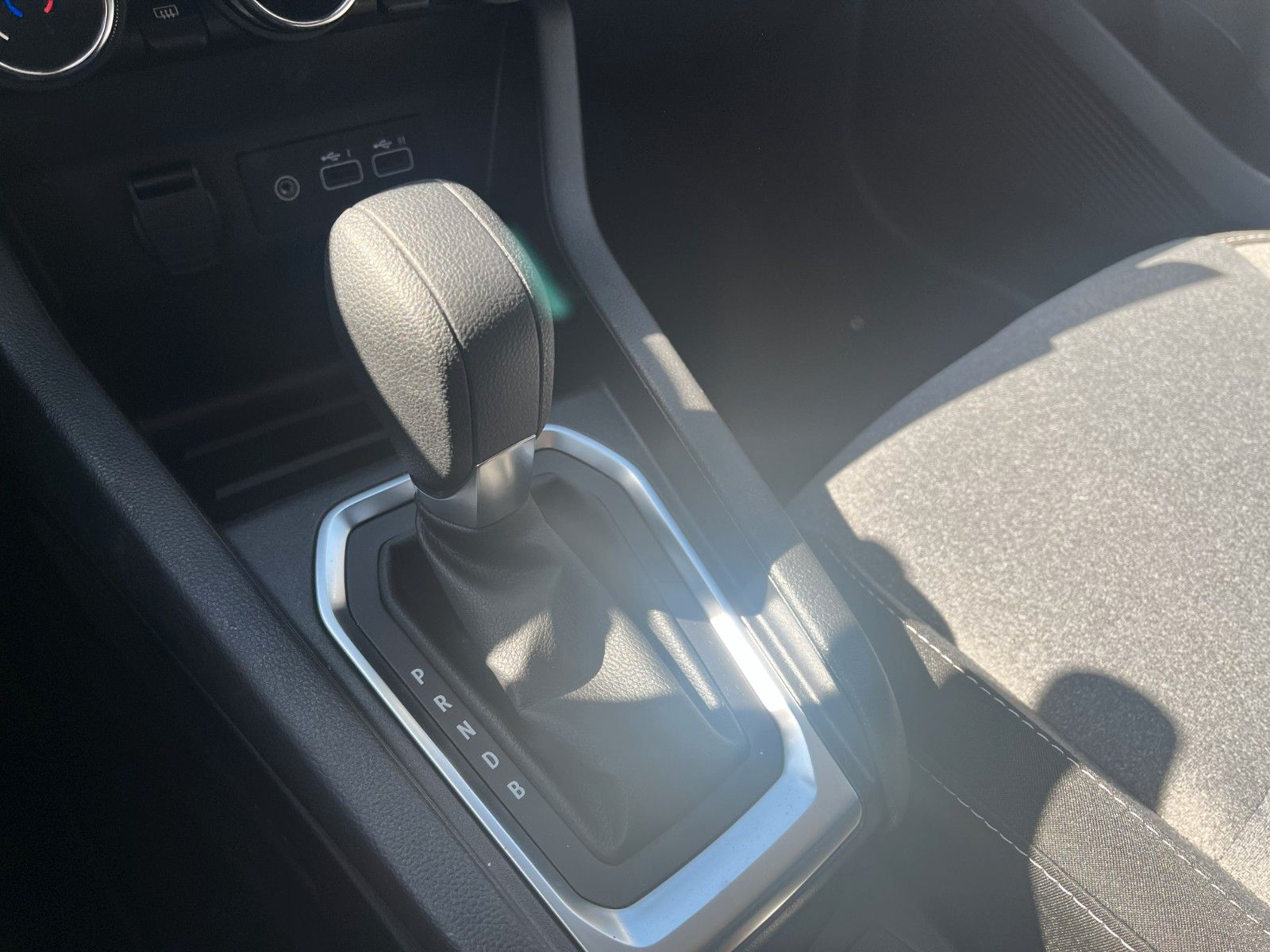Fahrzeugabbildung Renault Clio V Evolution "FULL HYBRID"