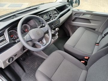 Fahrzeugabbildung Volkswagen T6 Kombi (6.1) 2.0 TDI Klima/Tempomat/9-Sitze