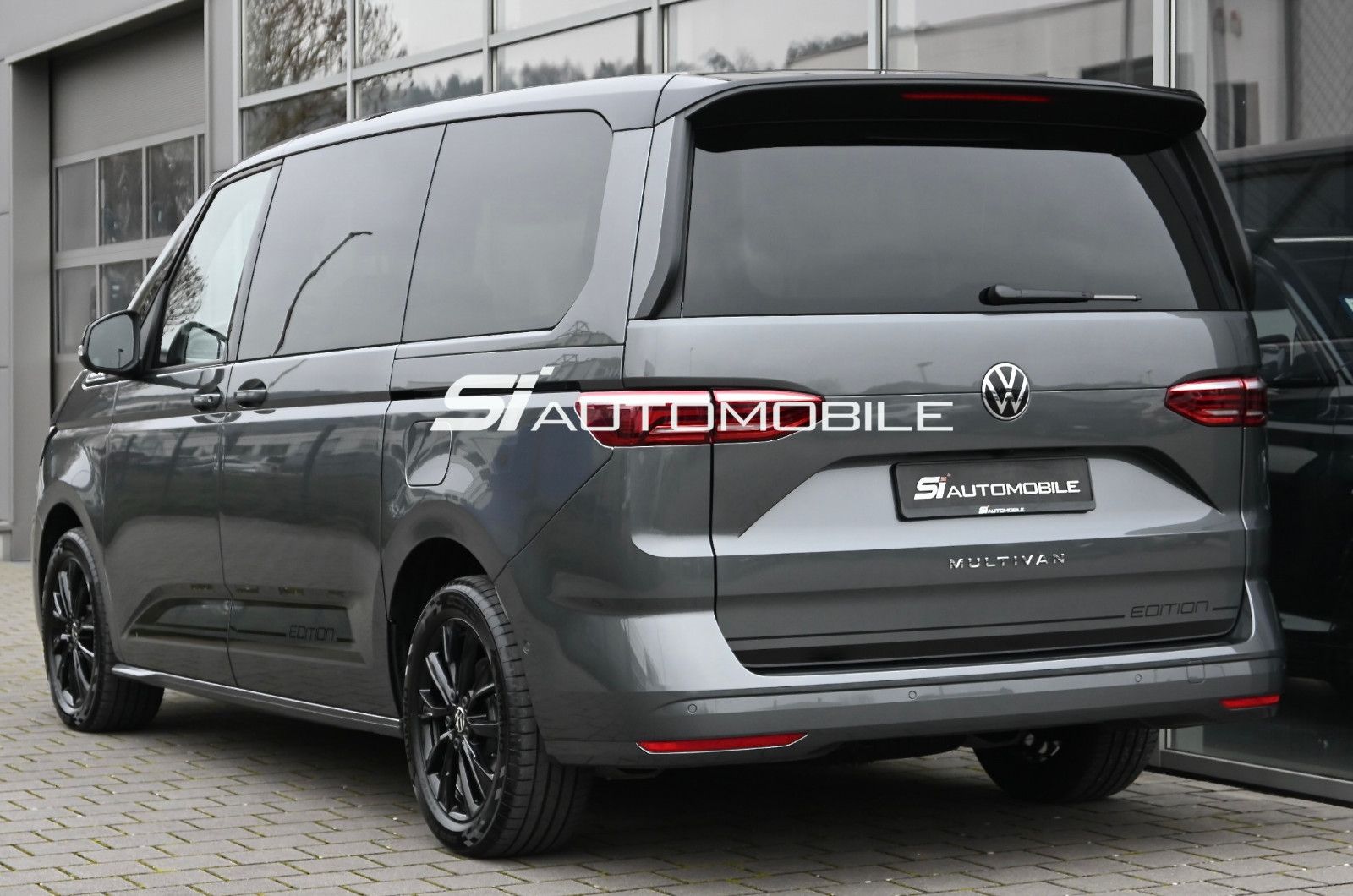 Fahrzeugabbildung Volkswagen T7 Multivan 2.0 TSI DSG Lang Edition °360°STHZ°