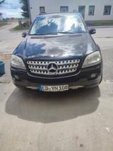 Mercedes-Benz ML 320 CDI 4MATIC -AMG Optik 
