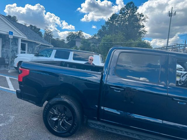 Ford F150 Lightning Lariat gr. Batterie im Vorlauf+20