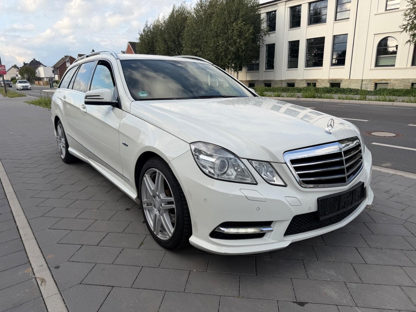 Mercedes-Benz E200 2012 — photo 5