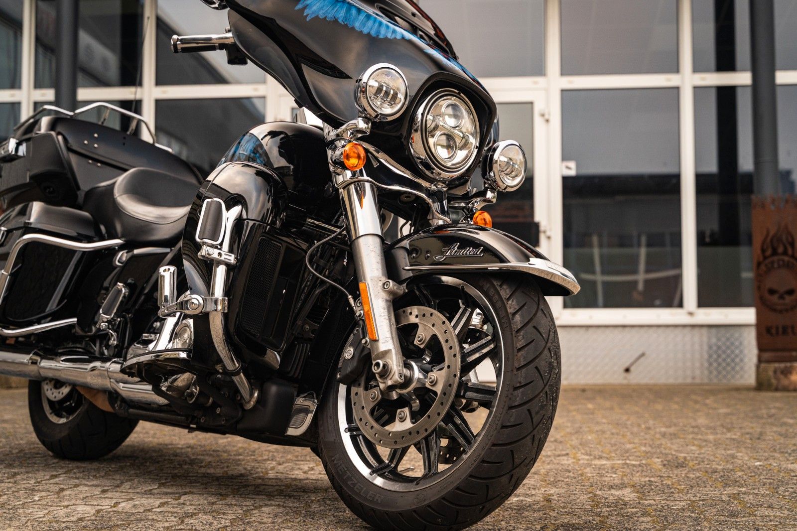 Fahrzeugabbildung Harley-Davidson FLHTK E-Glide Ultra Limited - Jekill -