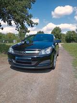 Opel Astra H 1.8 GTC Sport 140 PS - Opel Astra: Coupé, Sport