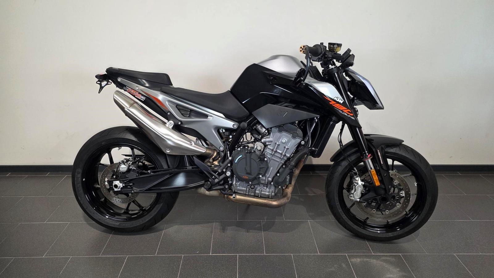 KTM 790 Duke - Reifen und Service neu