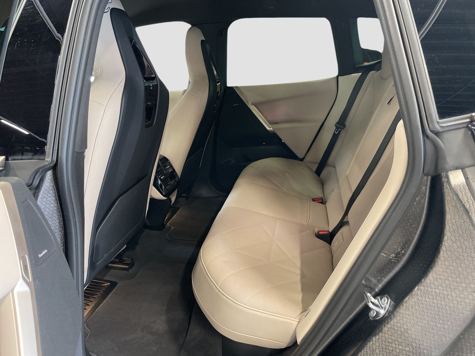 BMW iX - Bild 14