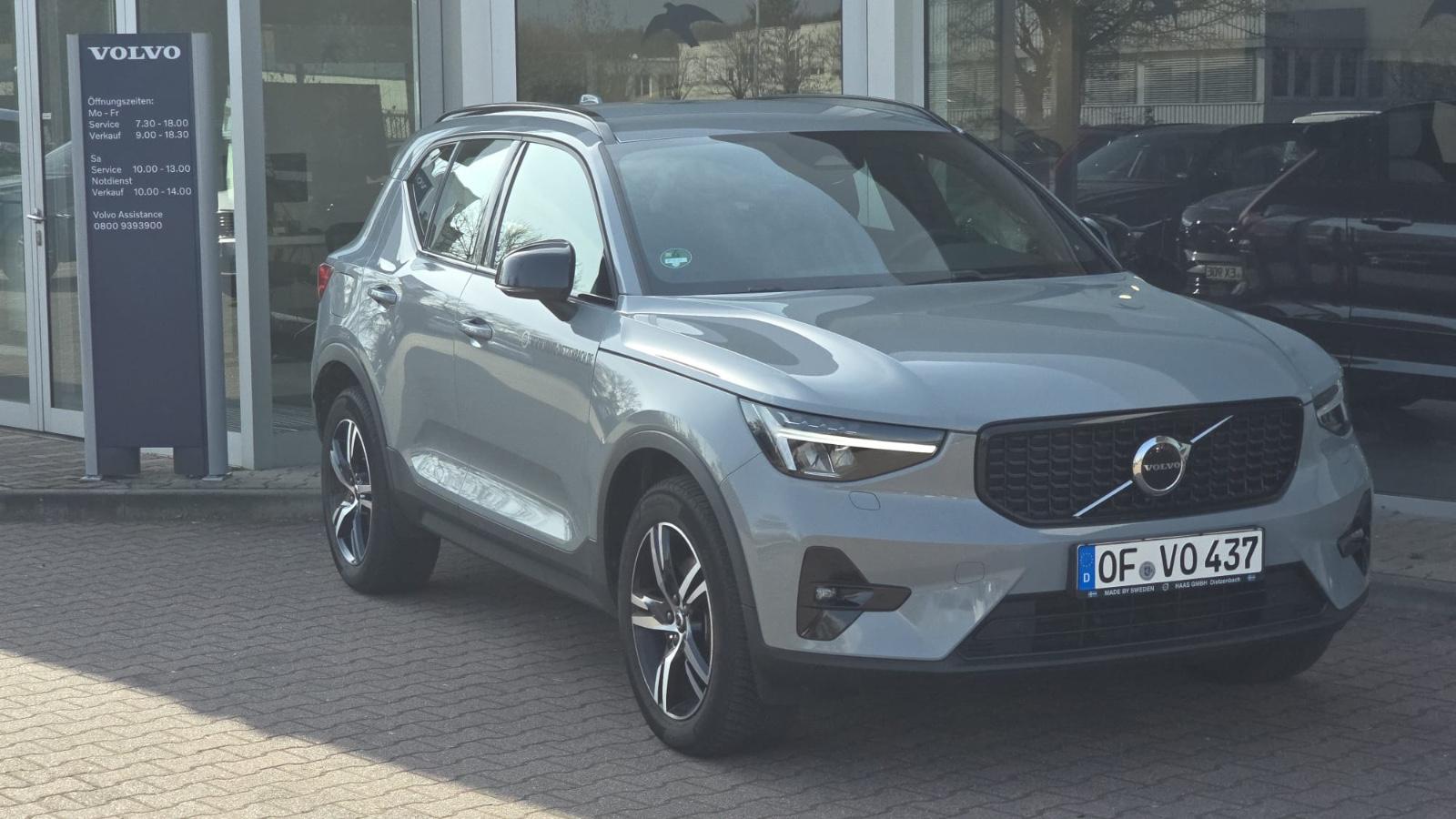 Volvo XC40 B4 Plus Dark DCT