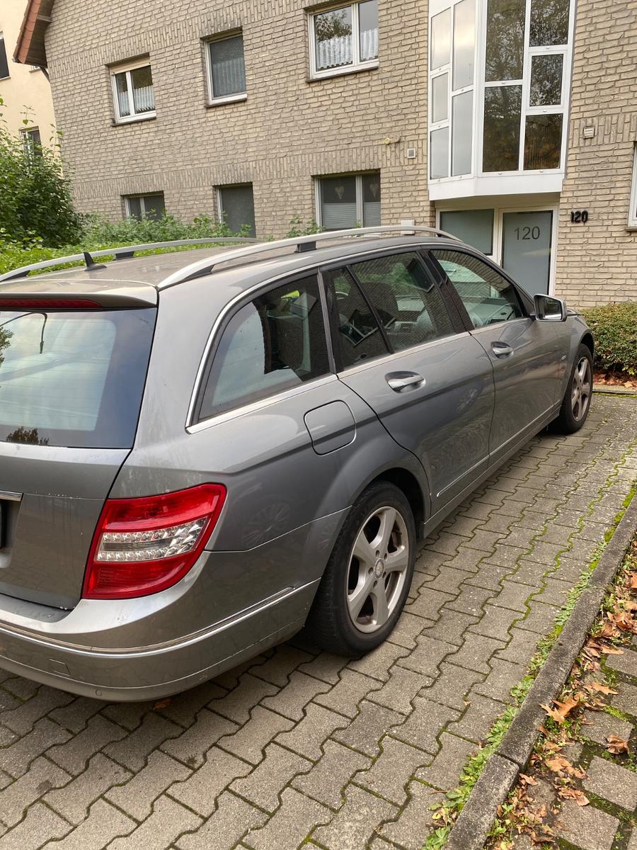 Mercedes-Benz C200 2009 — двигун 2.148 cm³, 136 HP (100kW)
