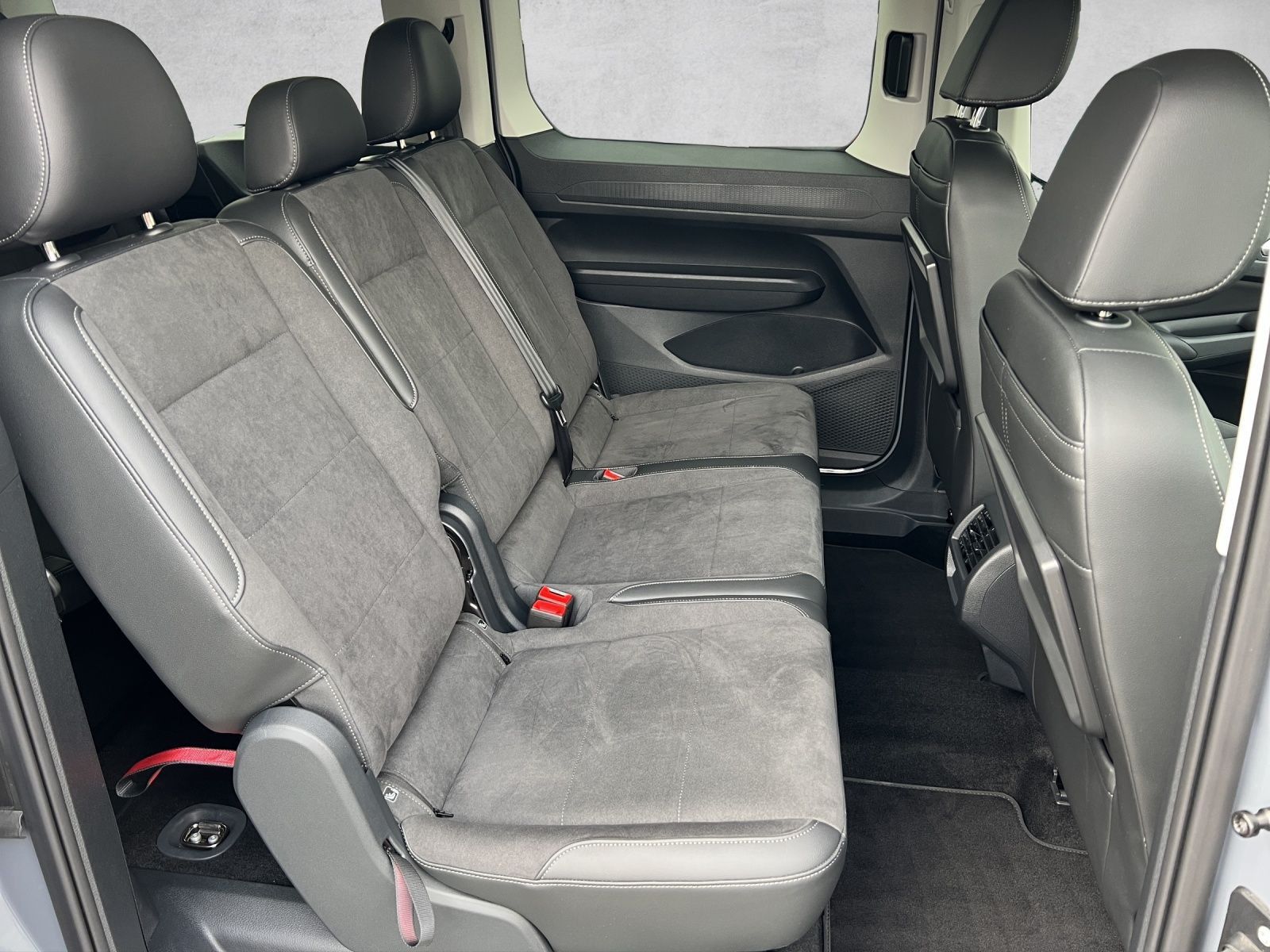 Caddy Maxi Style 1.5 TSI DSG AHK*Navi*Standhzg.