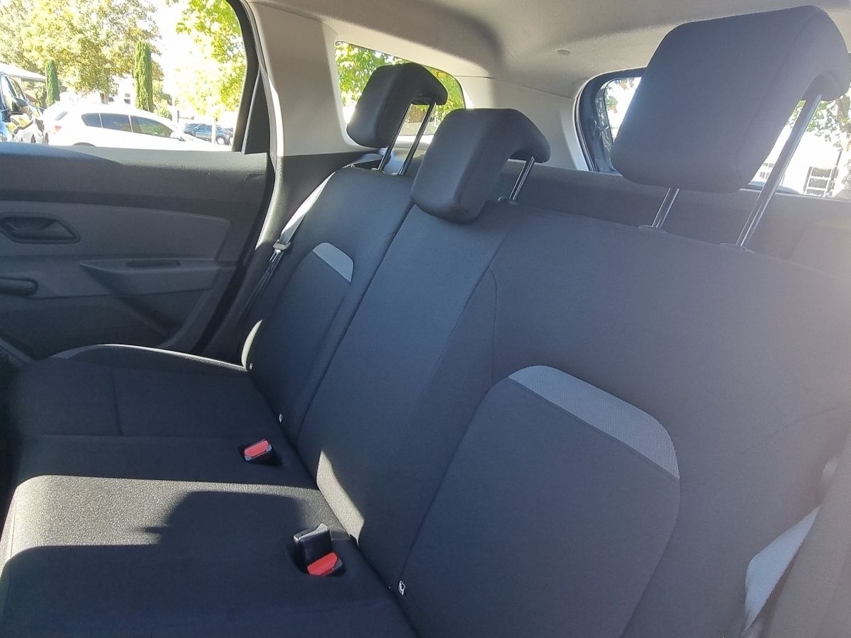 Fahrzeugabbildung Dacia Duster Deal TCe 90
