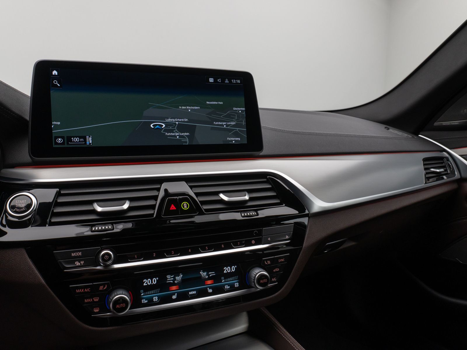 Fahrzeugabbildung BMW 530e LuxuryLine Kamera Laser HUD DAB H/K Komfort