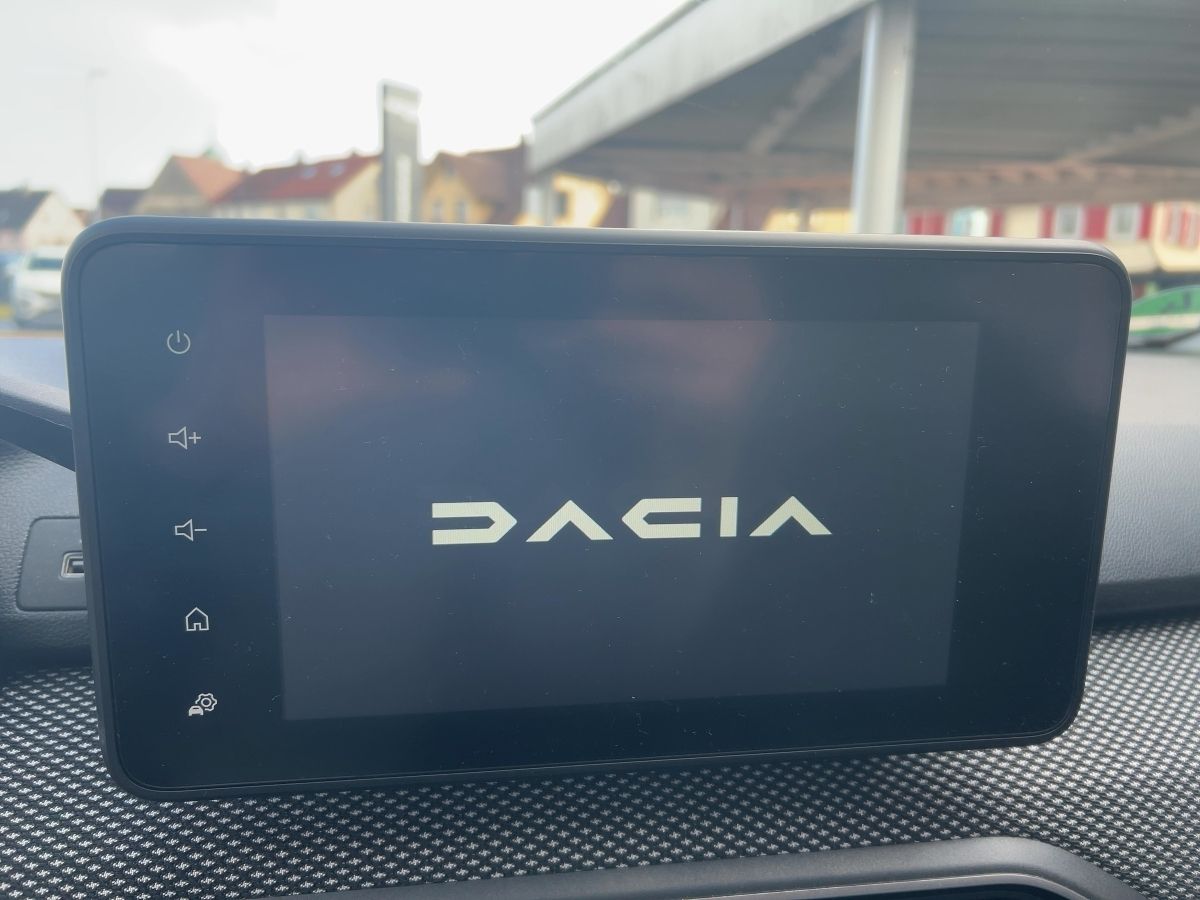 Fahrzeugabbildung Dacia Sandero Stepway Expression+ TCe 110 SHZ Kamera