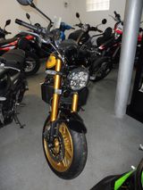Kawasaki Z900 RS SE - KAWASAKI 9 R