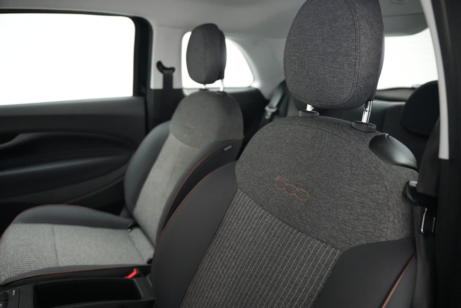 Fahrzeugabbildung Fiat 500e Icon *Navigation*Klima*Alexa*TOP