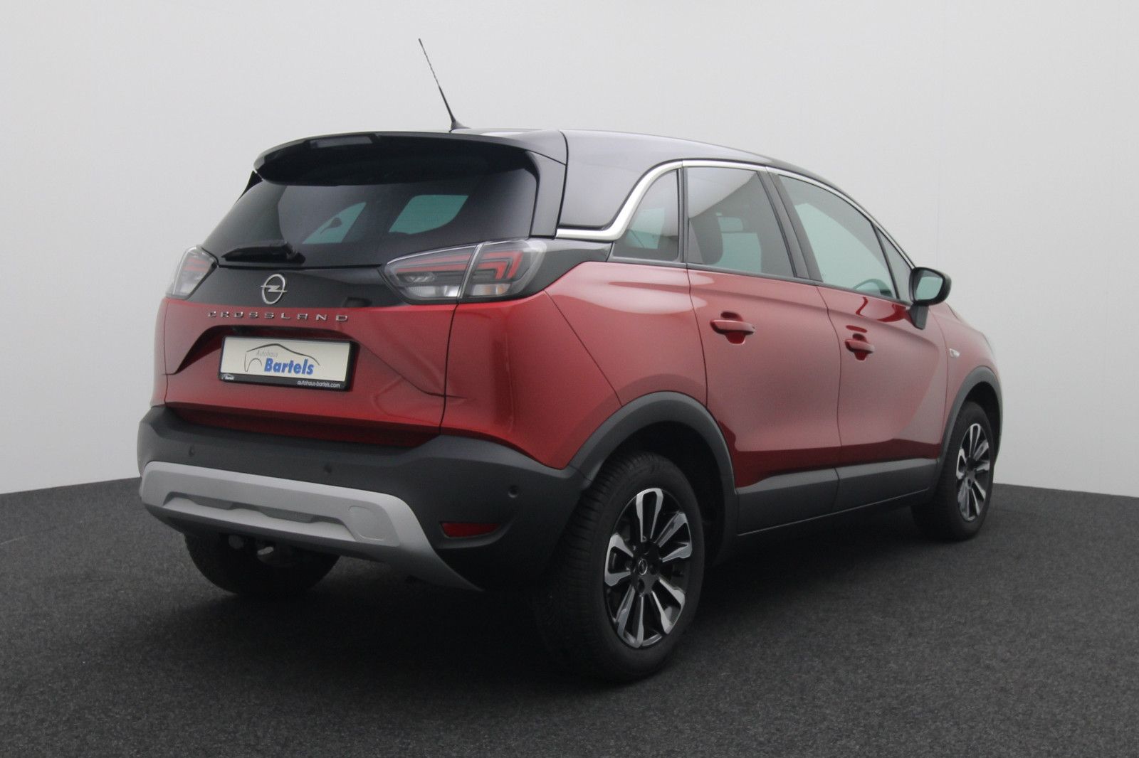 Fahrzeugabbildung Opel Crossland 1.2 Elegance AHK/LED/DAB/AppleCP/RK