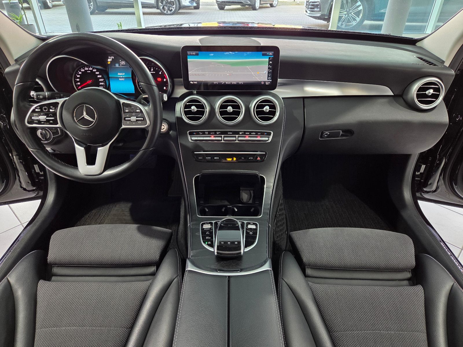 Mercedes-Benz C 220d T 4M AVANTGARDE PANO RFK foto 13