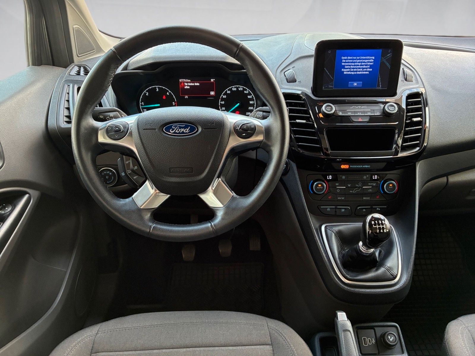 Fahrzeugabbildung Ford Grand Tourneo Connect Titanium 120PS AHK/7Sitze!