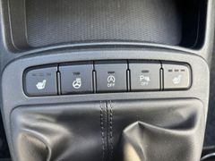 Fahrzeugabbildung Hyundai i10 Select KLIMAANLAGE PDC SITZHEIZUNG TEMPOMAT