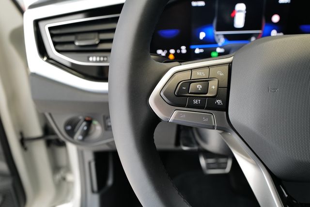 Volkswagen Polo VI 1.0TSI DSG Goal Plus-Paket Navi RKAM ACC