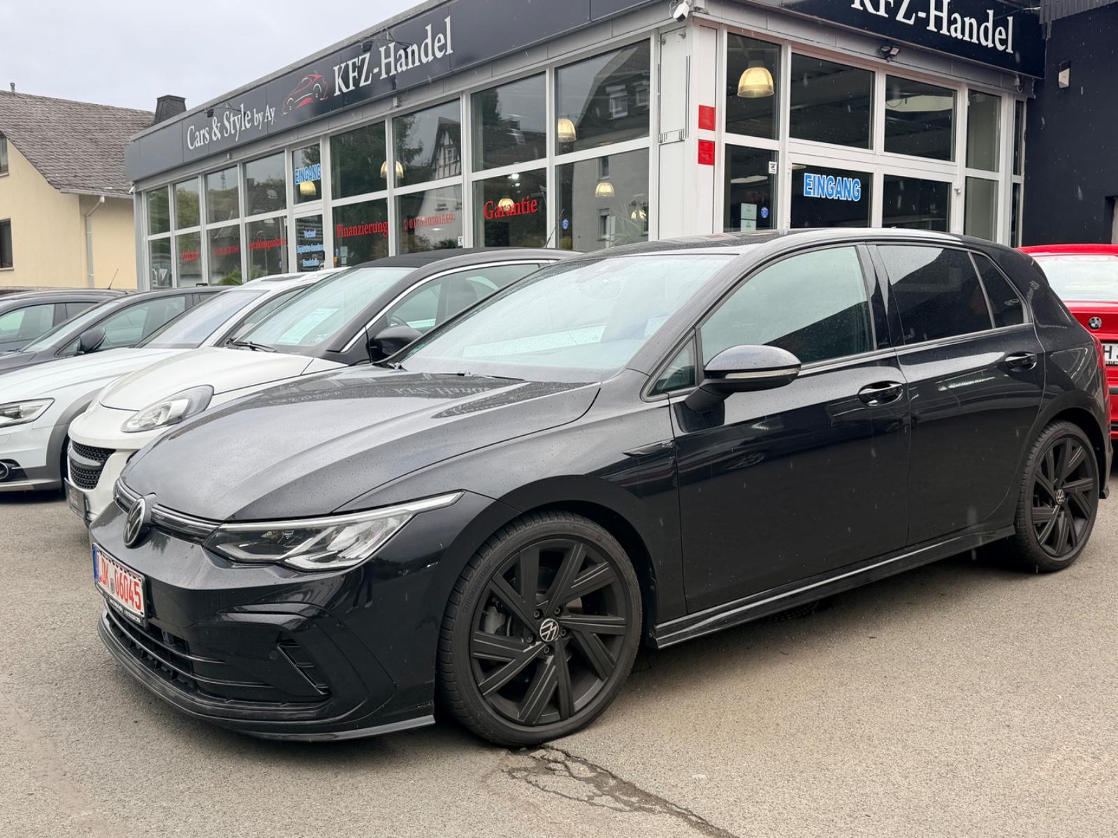 Volkswagen Golf VIII 2,0TSI R-Line DSG Black Style/LED//ACC