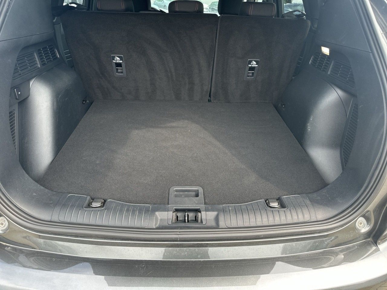 Fahrzeugabbildung Ford Kuga 2.5 Duratec PHEV St-Line