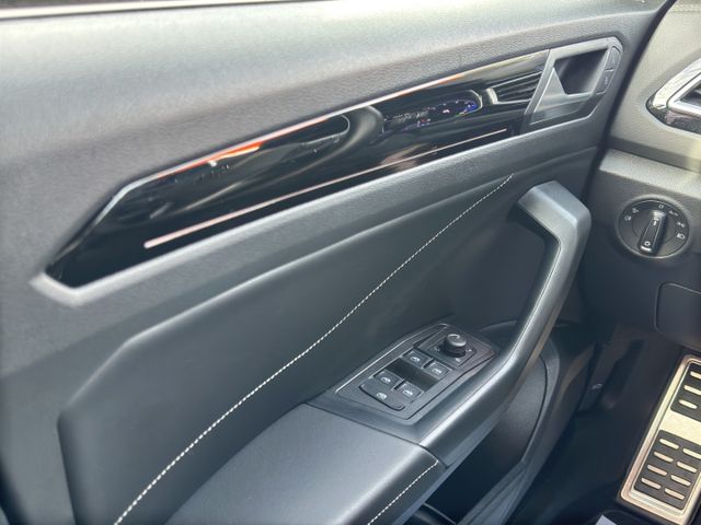 T-Roc R-Line 1.5TSi DSG 110kW AHZV LED BeatsAudi
