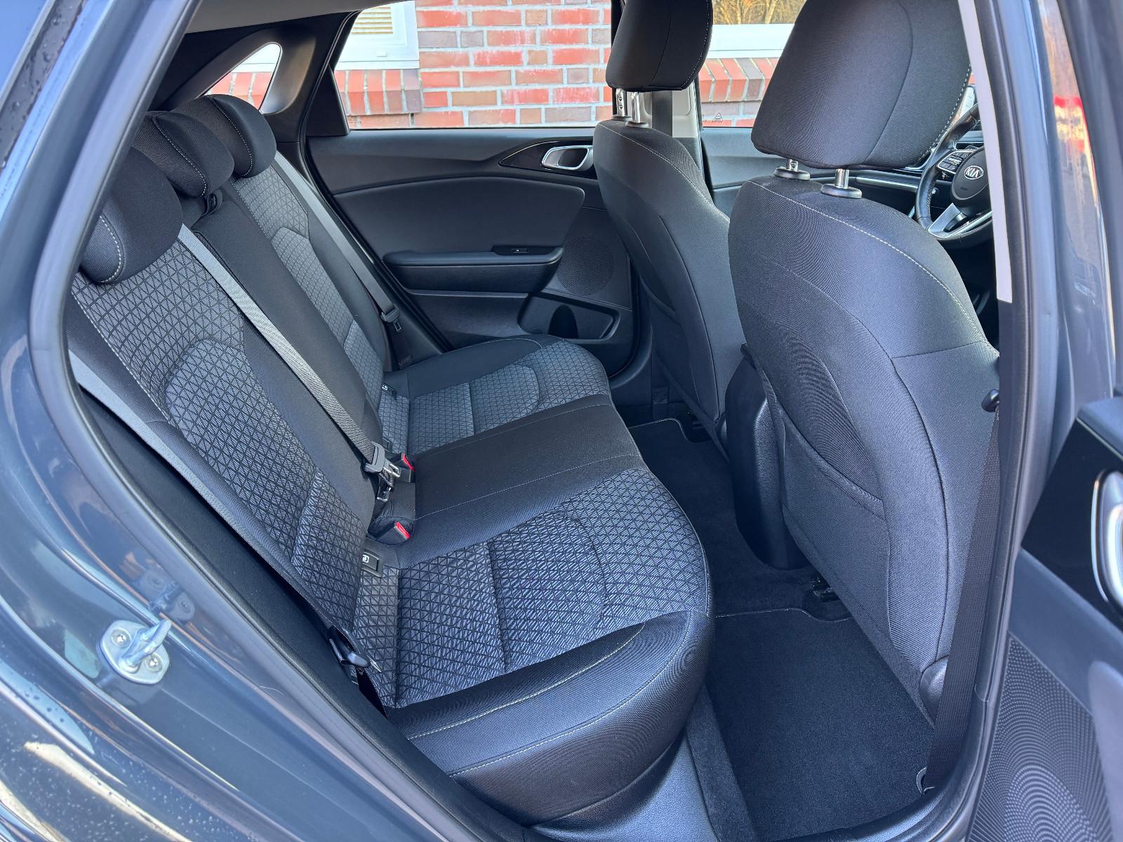 Kia Ceed Vision LHZ DAB RÜCKF.-KAMERA