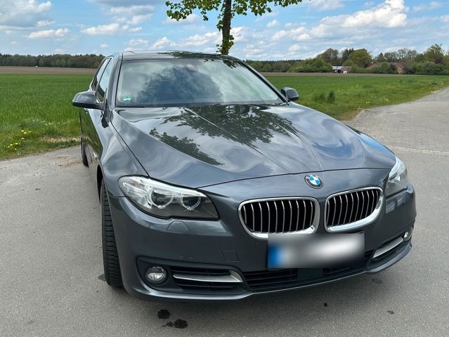 BMW BMW 5er 520d F11 Touring Panorama AHK Stan...