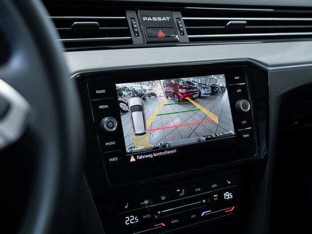 Passat Variant Business TSI DSG AHK Soundsystem