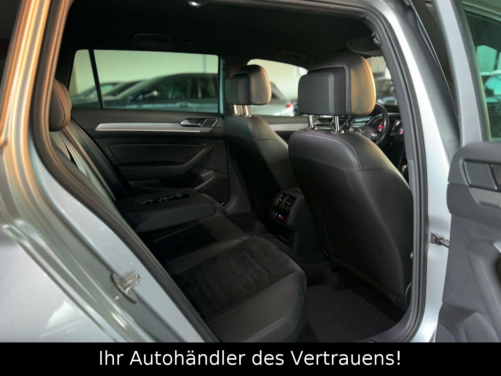 Volkswagen Passat Variant Highline ACC*Kamera*AHK*LED*Alcan