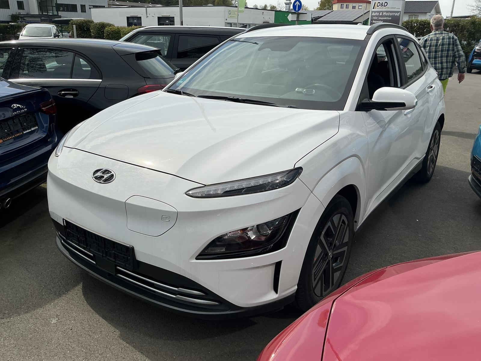 Hyundai KONA Kona Select R.Cam dig.Cockpit SHZ LED ACC DAB