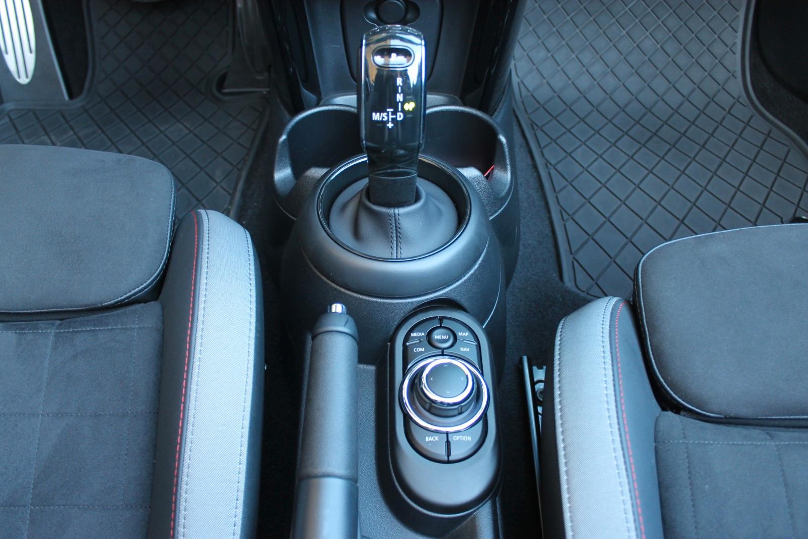 MINI Cooper S Cabrio JCW Trim NAVI, HUD, KAM, SHZ