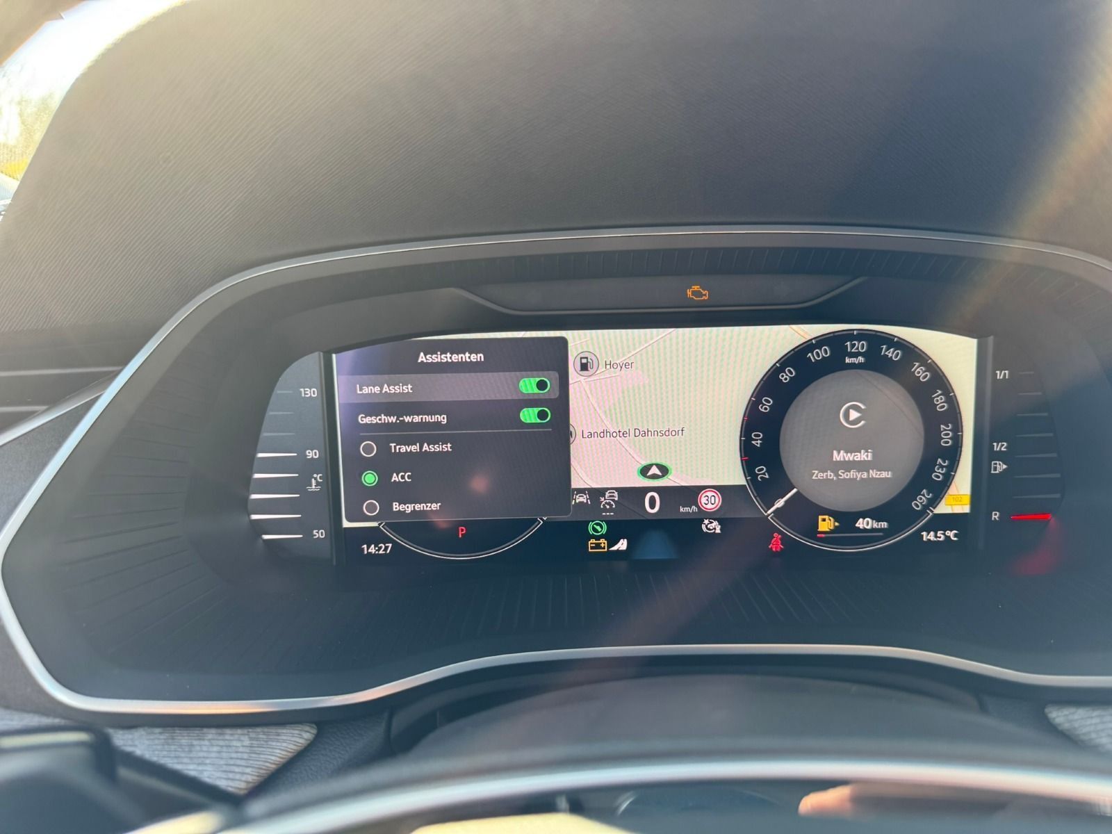 Fahrzeugabbildung SKODA Octavia Combi Tour 2,0 TDI 110kW 7-Gang-DSG