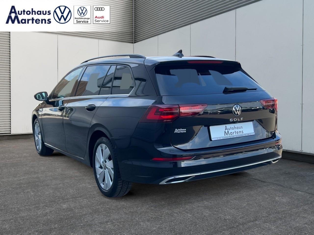 Volkswagen Golf VIII Variant 2.0 TDI Style Matrix HUD AHK