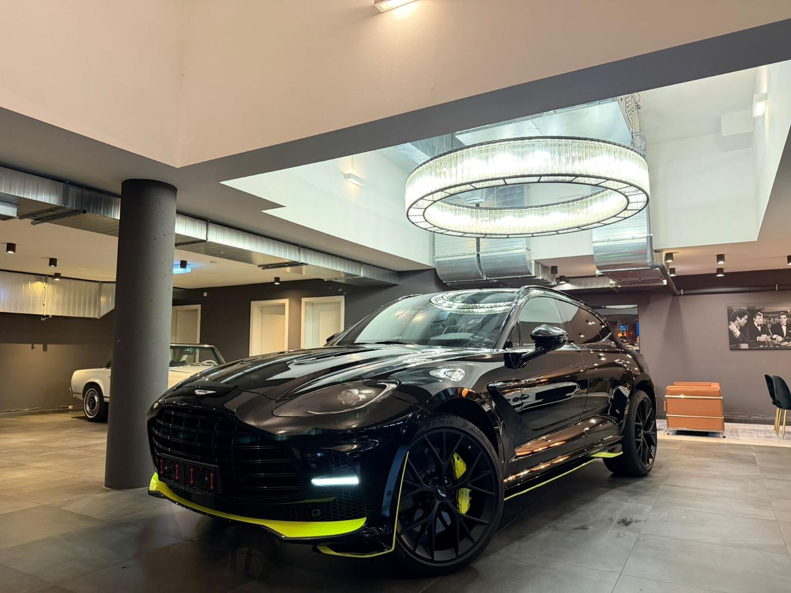 Aston Martin DBX 707 SPECIAL AMR 24 F1  2025 FACELIFT