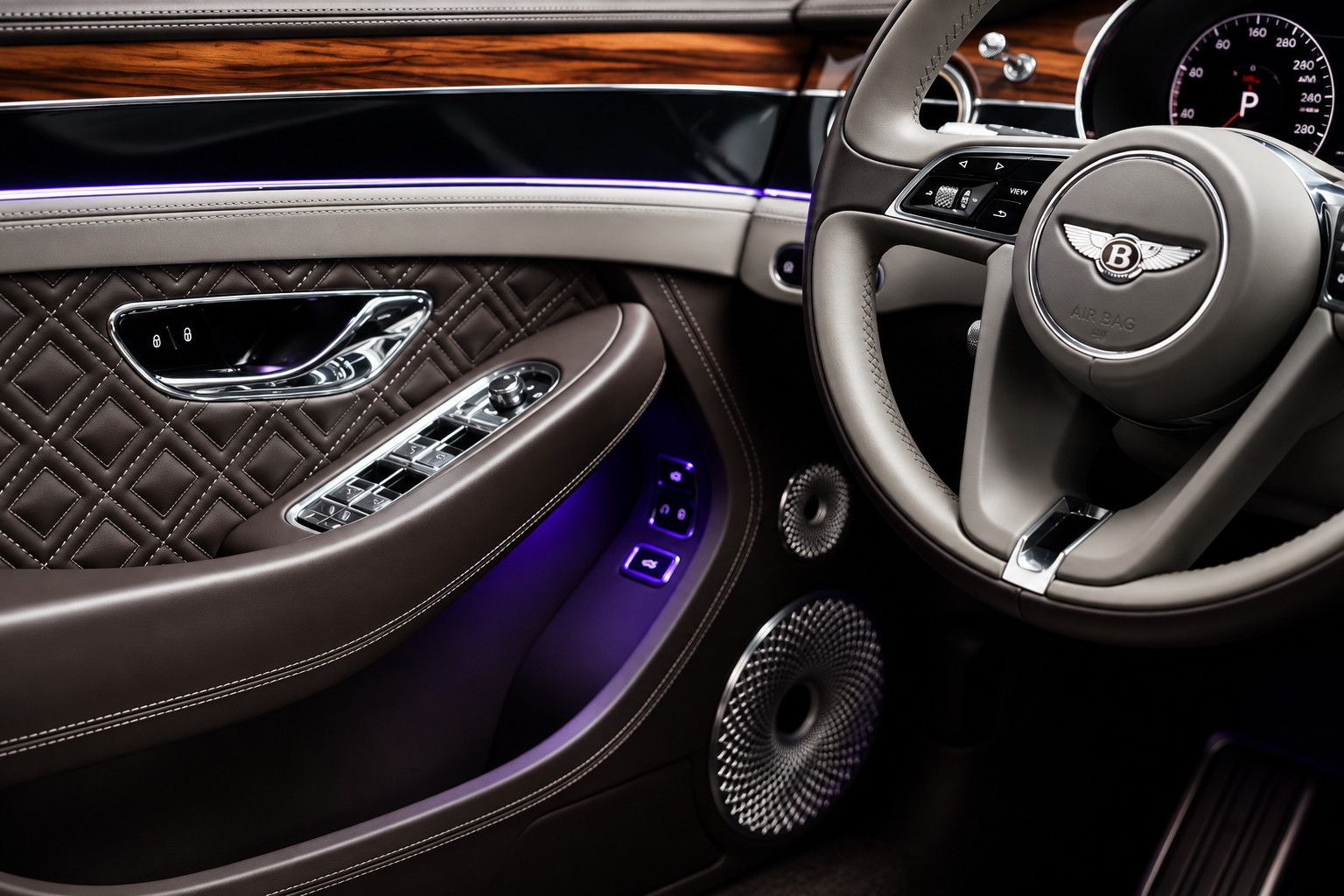 Fahrzeugabbildung Bentley Continental GT W12 First Edition *Rotation*B&O*