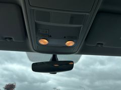Fahrzeugabbildung Volkswagen Sharan 1.4 TSI Comfortline DSG Standhzng AHK 7Si