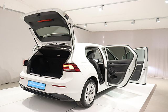 Golf 1.5 TSI Life ACC NAVI SHZ BT PDC LED Klima