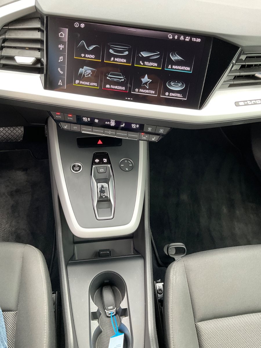 Fahrzeugabbildung Audi Q4 e-tron 40,82KWS,Kamera,Navi,LED,Sonos,Wärmep