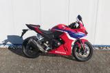 Honda CBR500R Grand Prix Red - TZ - Finanzierung ab - HONDA FINANZIERUNG