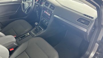 Volkswagen Golf - 9